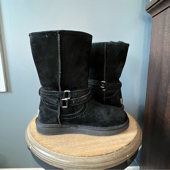 UGG Palisade Suede Boots - Picture 1 of 9